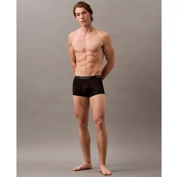 Calvin Klein Black Low Rise Silky Microfiber Stretch Underwear Trunks Size Small - Picture 7 of 11